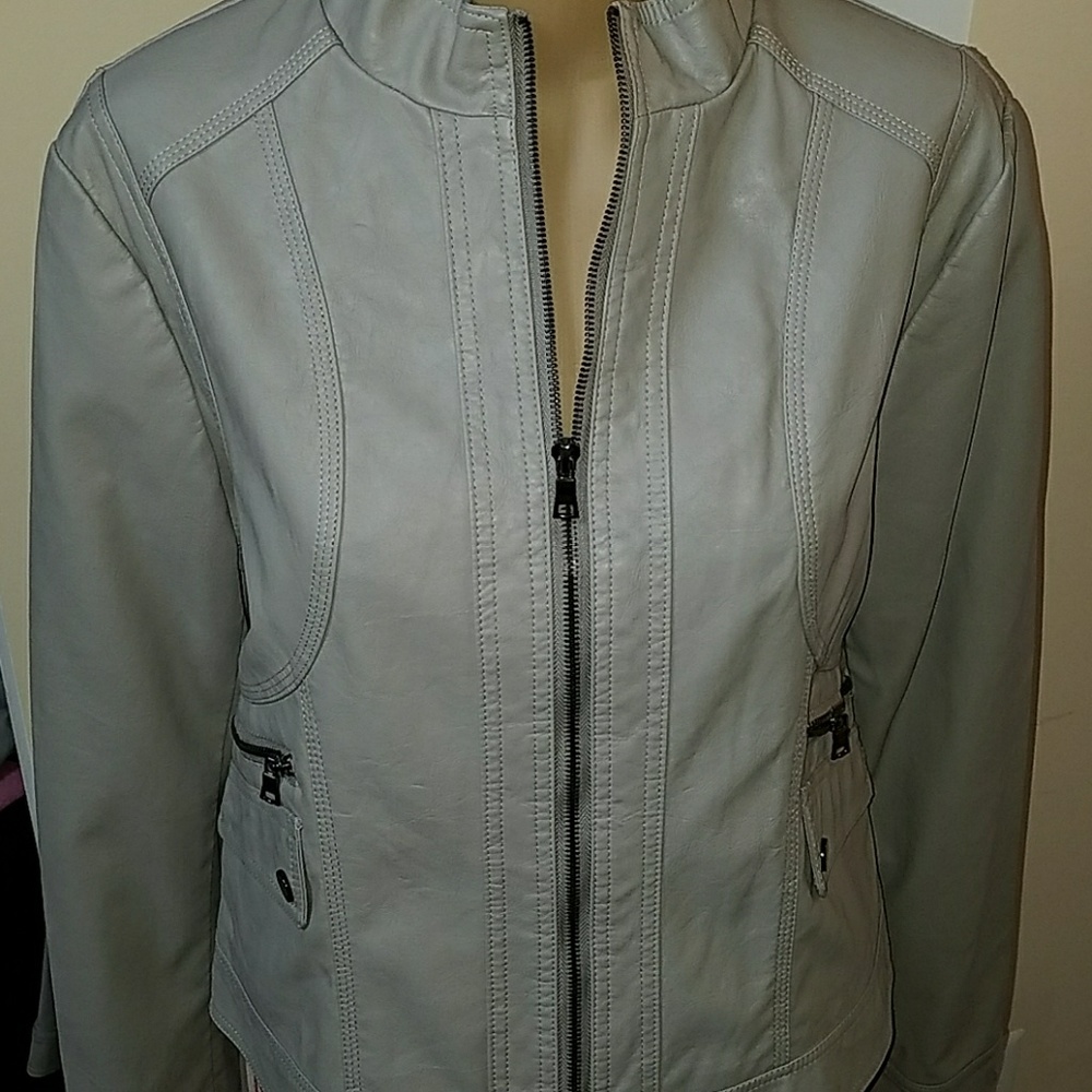 Gallery New York Woman's Jacket